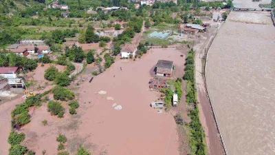 Sel felaketi sonrası bulaşıcı hastalık uyarısı